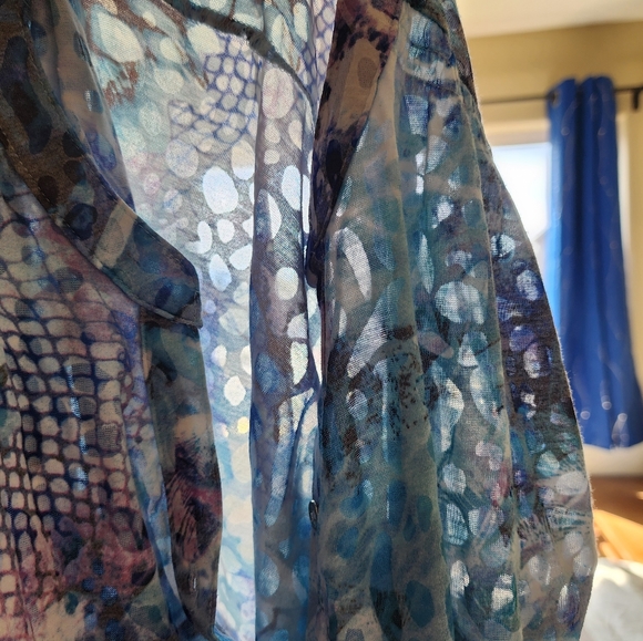 C&A Canda Premium Blue Green Blouse Sheer Lightweight Colorful 3/4 sleeves tab - Picture 10 of 15